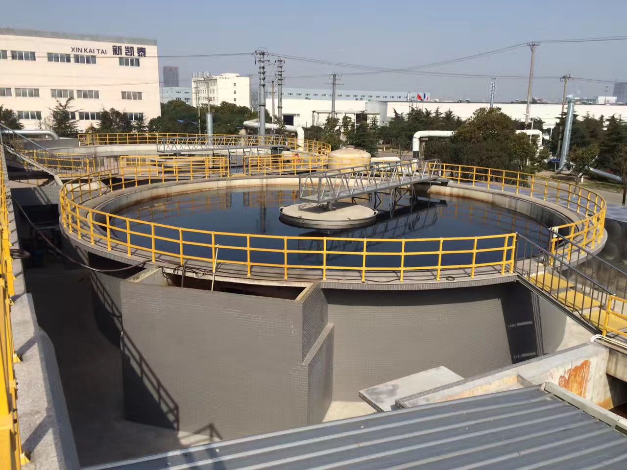 周边传动刮泥机